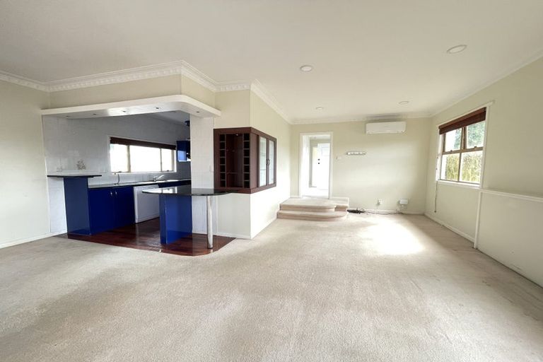 Photo of property in 15 Lake Road, Northcote, Auckland, 0627