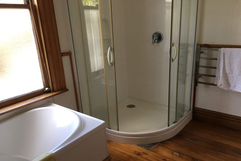 Photo of property in 286 Main Road, Tawa, Wellington, 5028