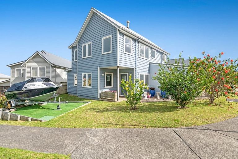 Photo of property in 17 Cape Cod Drive, Gulf Harbour, Whangaparaoa, 0930