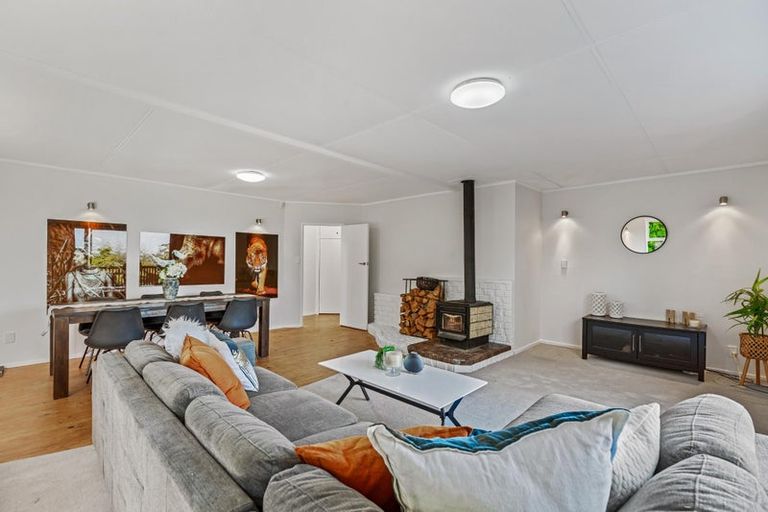 Photo of property in 317 Don Buck Road, Massey, Auckland, 0614