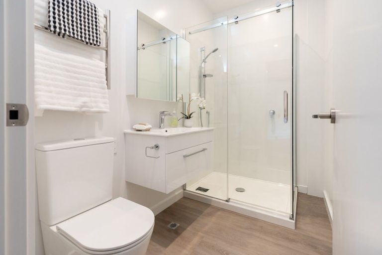 Photo of property in 121d The Parade, Island Bay, Wellington, 6023