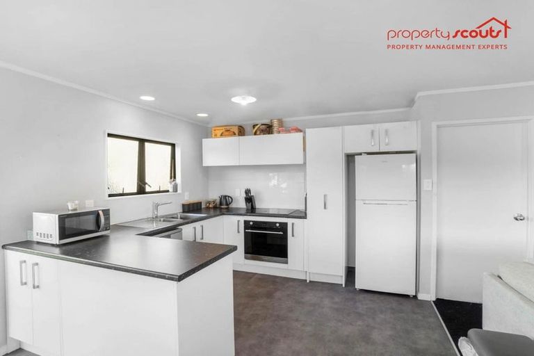 Photo of property in 59 Reynella Drive, Massey, Auckland, 0614