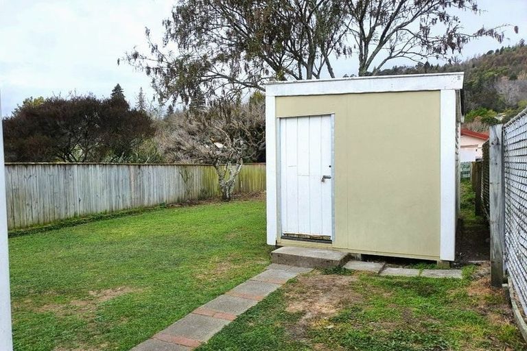 Photo of property in 15 Waimea Road, Nelson South, Nelson, 7010