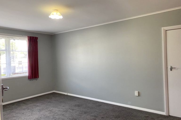 Photo of property in 34 Attlee Crescent, Bryndwr, Christchurch, 8053
