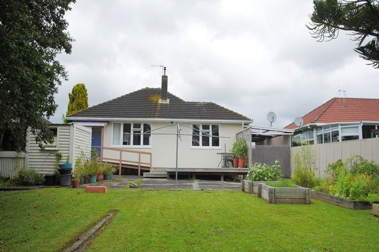Photo of property in 7 Bristol Crescent, Roslyn, Palmerston North, 4414