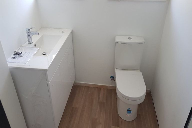 Photo of property in 31 Clifford Road, Johnsonville, Wellington, 6037