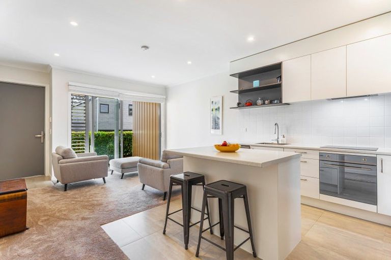 Photo of property in 12/2 Warrant Officer Lane, Hobsonville, Auckland, 0616