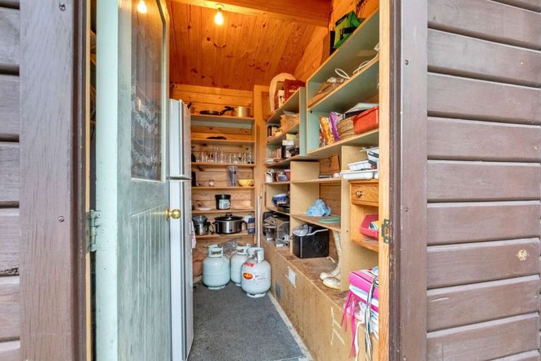 Photo of property in 39 Newburn Street, Waikaia, 9778