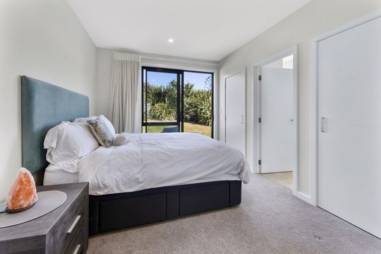 Photo of property in 37 Mcadam Drive, Jacks Point, Queenstown, 9371