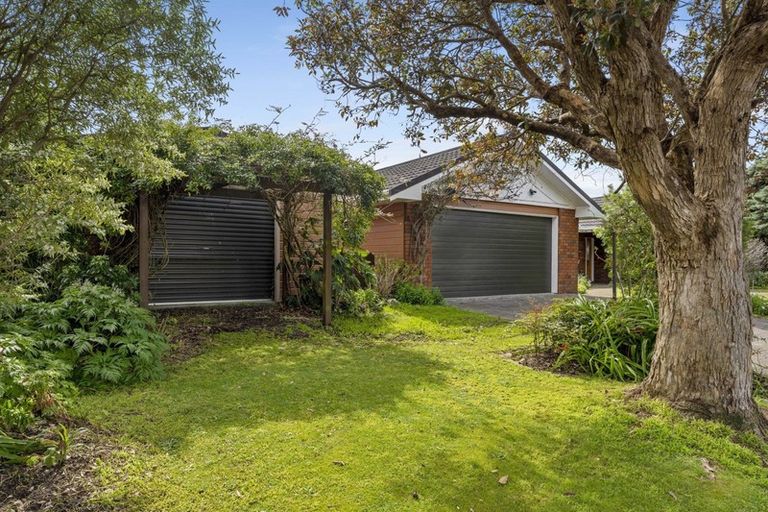 Photo of property in 3 The Avenue, Paraparaumu Beach, Paraparaumu, 5032