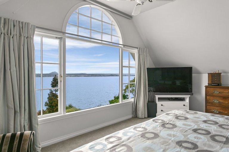 Photo of property in 23 Te Kopua Street, Acacia Bay, Taupo, 3330