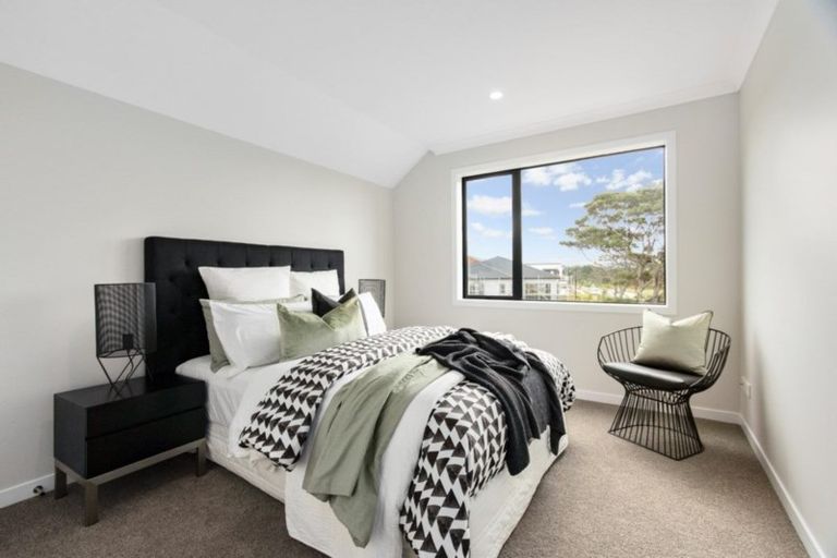 Photo of property in 6 Tai Crescent, Hobsonville, Auckland, 0616