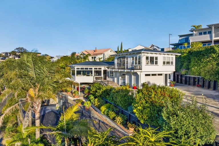 Photo of property in 40 Hospital Terrace, Hospital Hill, Napier, 4110