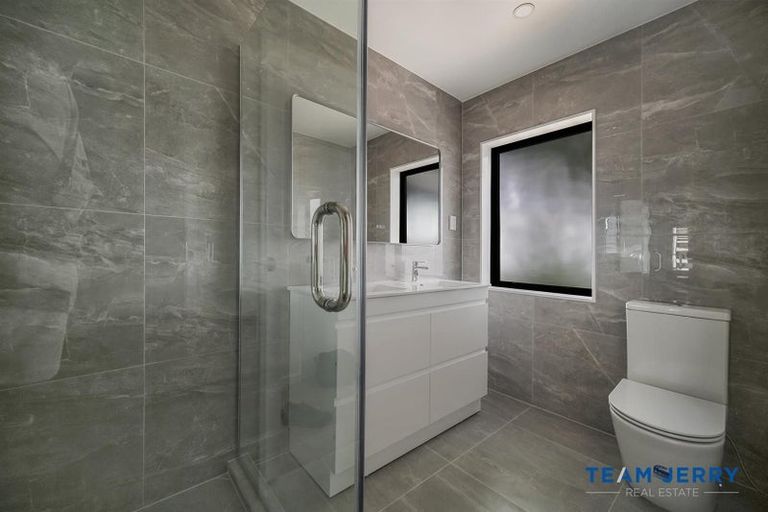 Photo of property in 121b Grove Road, Papakura, 2110