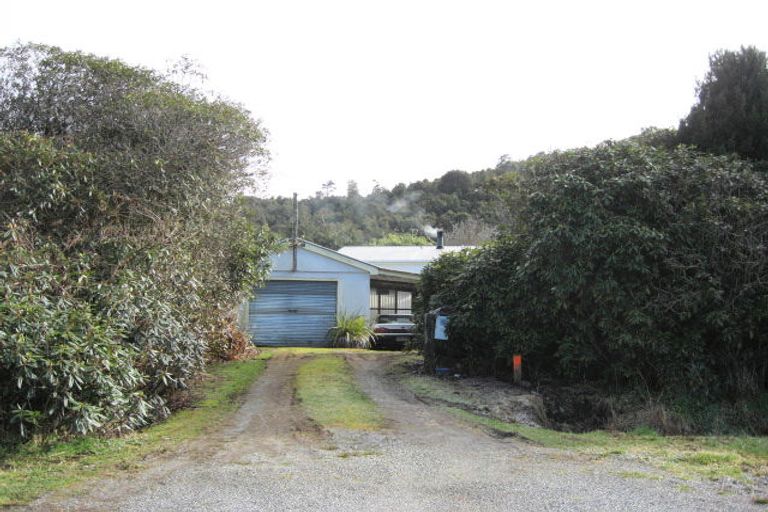 Photo of property in 12 Harper Street, Blackball, 7804