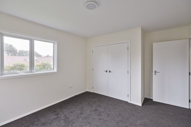 Photo of property in 20 Victoria Road, New Plymouth, 4310