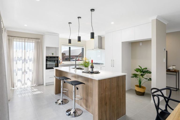 Photo of property in 37 Earp Crescent, Chartwell, 3210