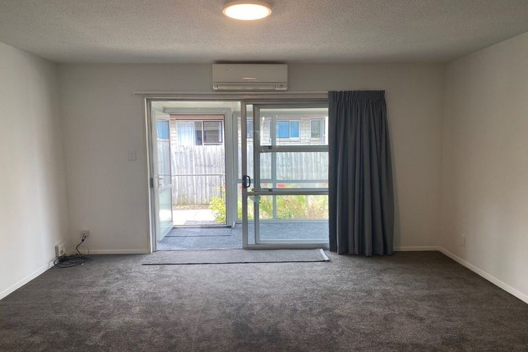 Photo of property in 2/12 Peer Street, Upper Riccarton, Christchurch, 8041