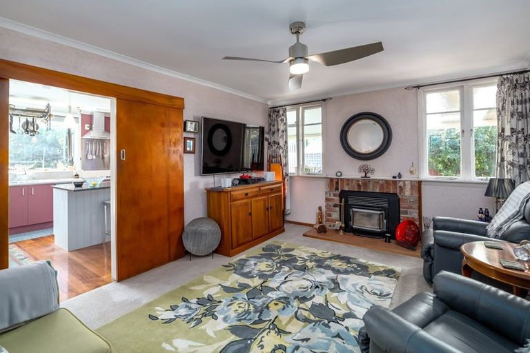 Photo of property in 118 West Street, Greytown, 5712