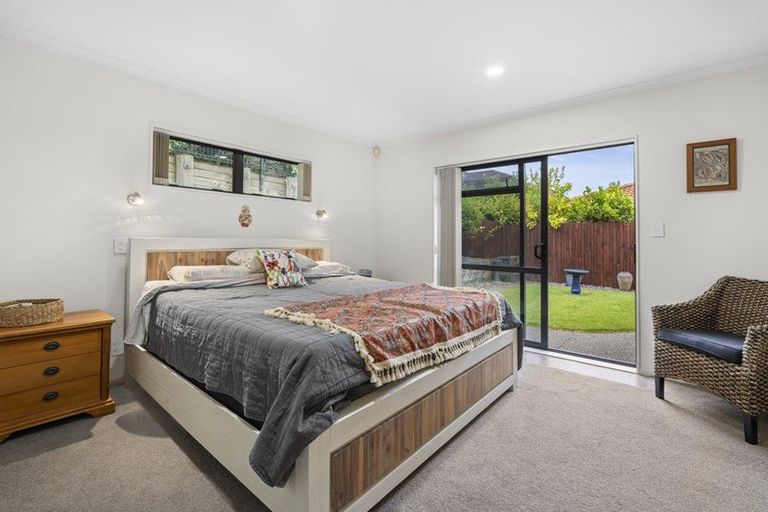 Photo of property in 44 Chesterfield Way, Orewa, 0931