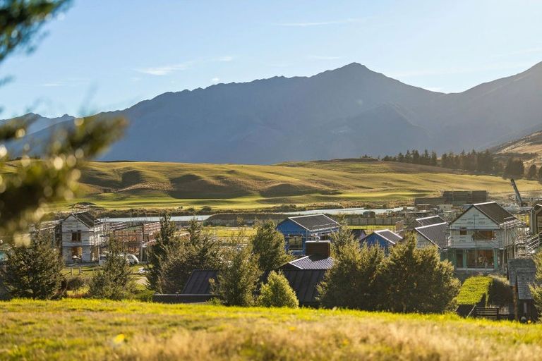 Photo of property in 25 Rannoch Drive, Jacks Point, Queenstown, 9371