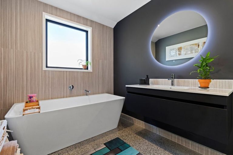 Photo of property in 8 Pipi Crescent, Tuakau, 2121