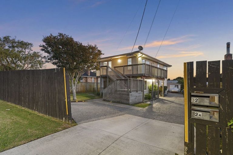Photo of property in 32 Strid Road, Te Atatu South, Auckland, 0610