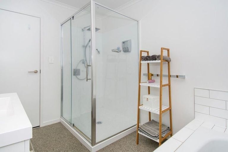 Photo of property in 1321b Papamoa Beach Road, Papamoa Beach, Papamoa, 3118
