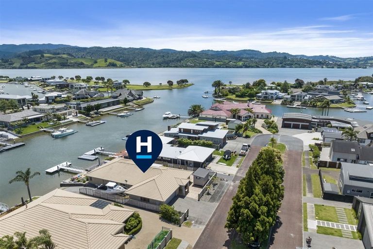 Photo of property in 131 Motu Capri, Pauanui, Hikuai, 3579