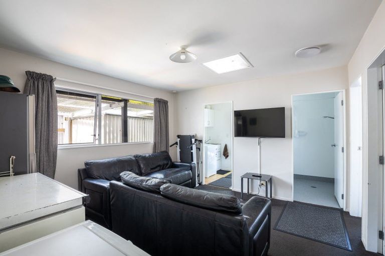 Photo of property in 11d Tawa Street, Inglewood, 4330