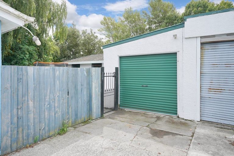 Photo of property in 33 Seymour Street, Hornby, Christchurch, 8042