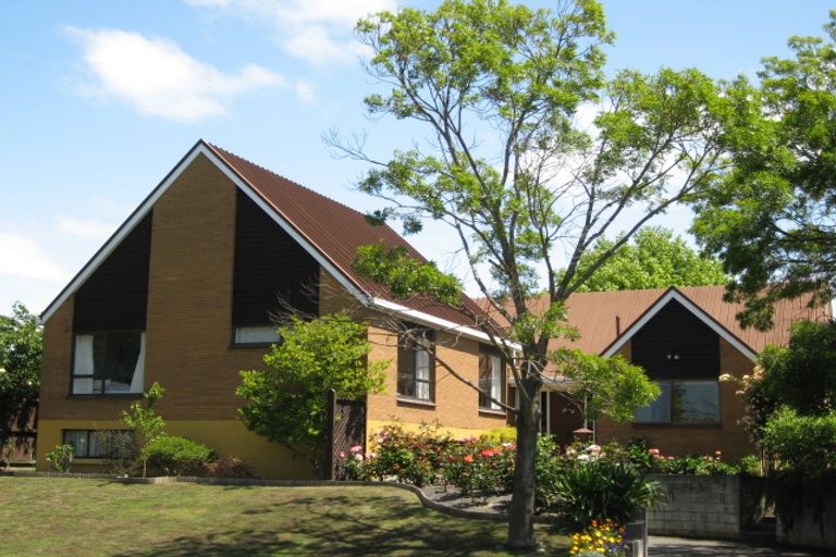 Photo of property in 3 Stormont Place, Avonhead, Christchurch, 8042