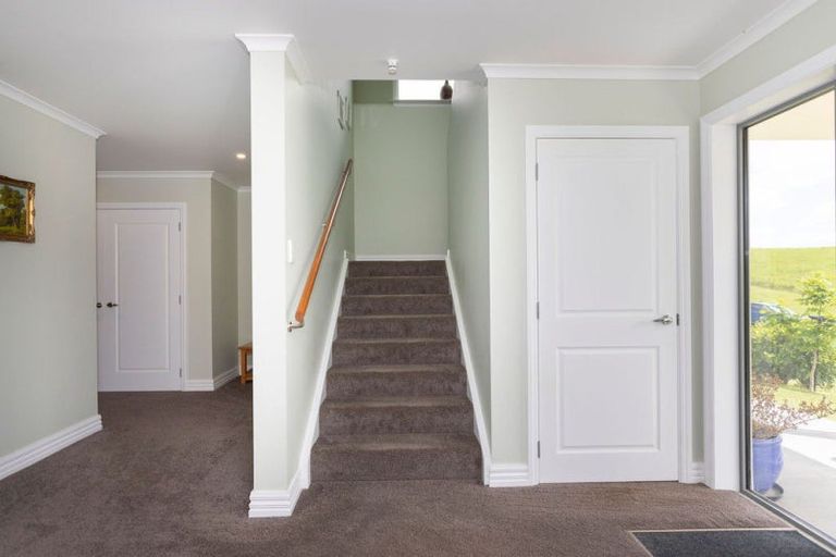 Photo of property in 63 Knight Road, Dannevirke, 4976