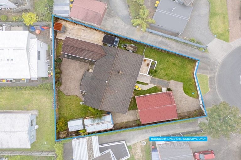 Photo of property in 39 Redlands Grove, Swanson, Auckland, 0612