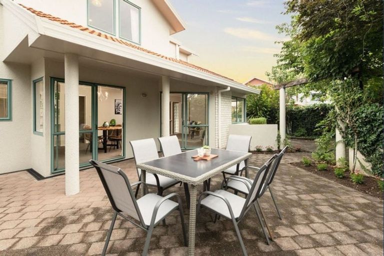 Photo of property in 5 Edgecumbe Way, Tauranga, 3110