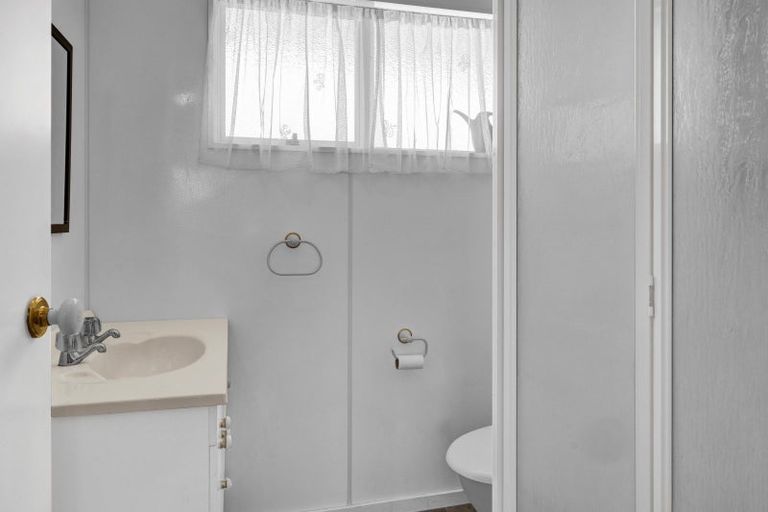 Photo of property in 57 Murray Avenue, Hawera, 4610