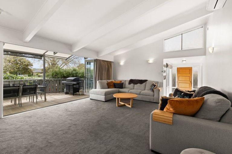 Photo of property in 106 Avondale Road, Taradale, Napier, 4112