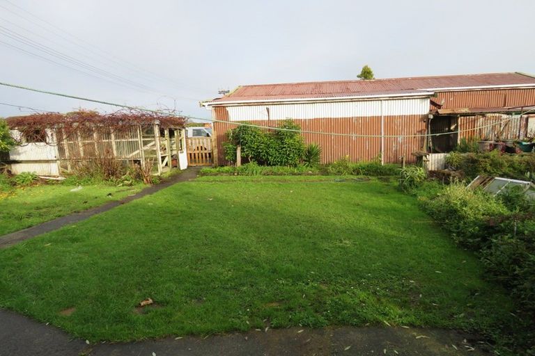 Photo of property in 120 Derby Street, Westport, 7825
