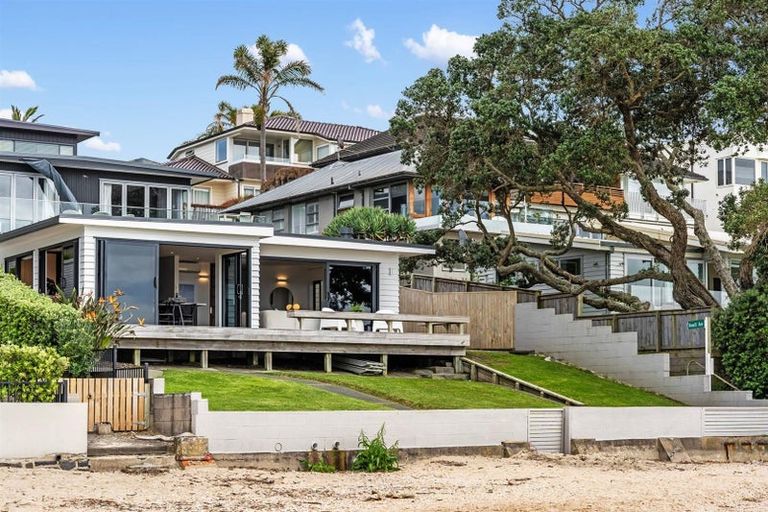 Photo of property in 1/11 William Street, Takapuna, Auckland, 0622