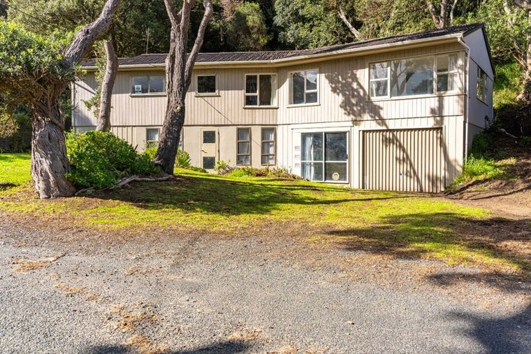 Photo of property in 20 Cynthia Place, Baylys Beach, Dargaville, 0377