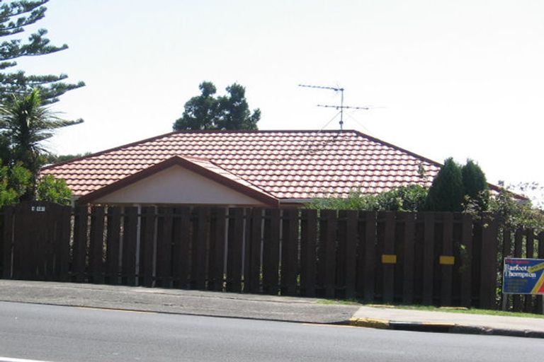 Photo of property in 1/141 Mokoia Road, Birkenhead, Auckland, 0626