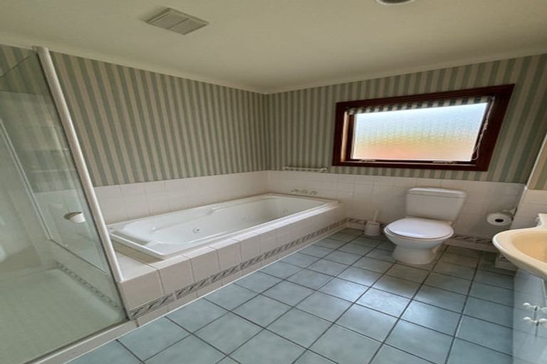 Photo of property in 30 Brownville Crescent, Maori Hill, Dunedin, 9010