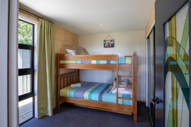 Photo of property in 14 Whaanga Road, Raglan, 3297