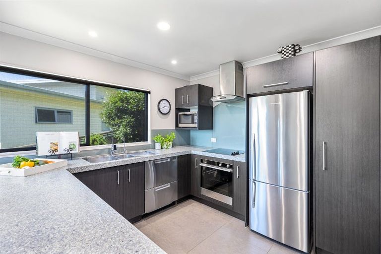 Photo of property in 18 Ko Place, Pyes Pa, Tauranga, 3112