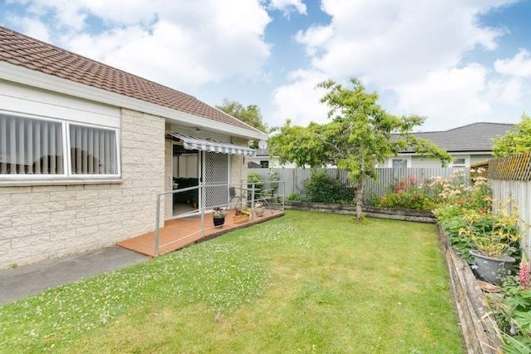 Photo of property in 3/55 Meeanee Road, Taradale, Napier, 4112