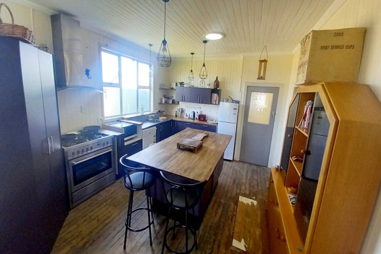 Photo of property in 858 Papatotara Road, Papatotara, Tuatapere, 9691