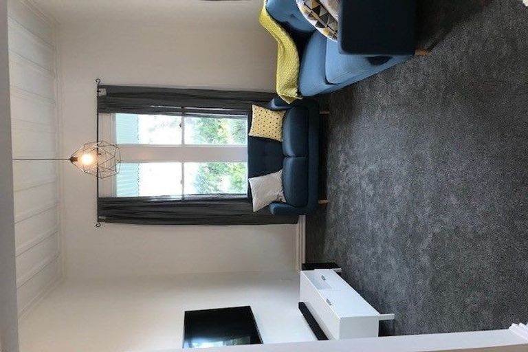 Photo of property in 53a Ferry Road, Martinborough, 5711