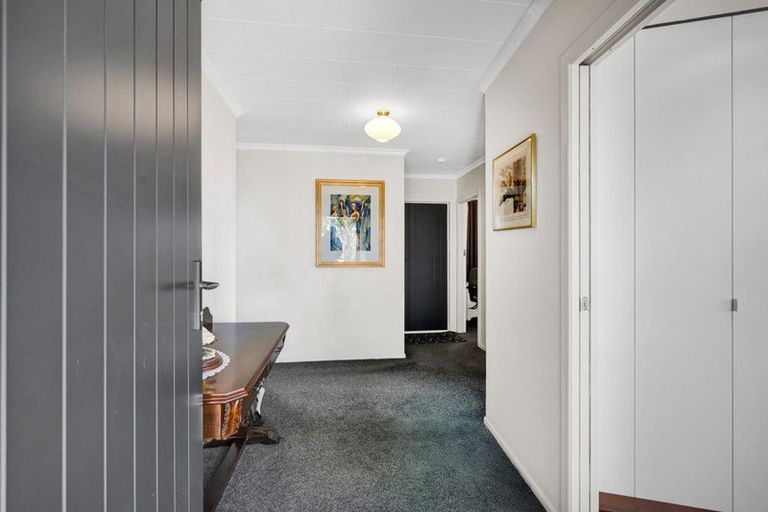 Photo of property in 78 Queens Road, Glen Avon, New Plymouth, 4312