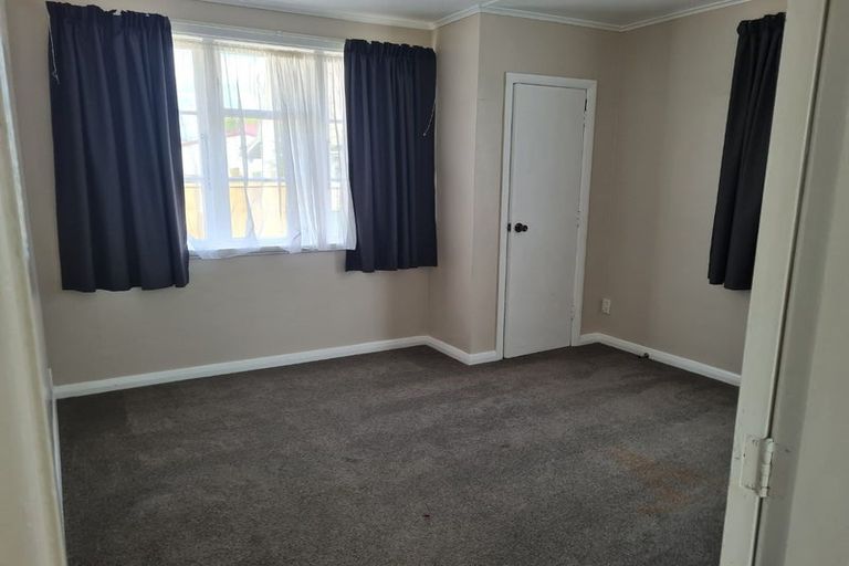 Photo of property in 614f1- Fergusson Drive, Trentham, Upper Hutt, 5018