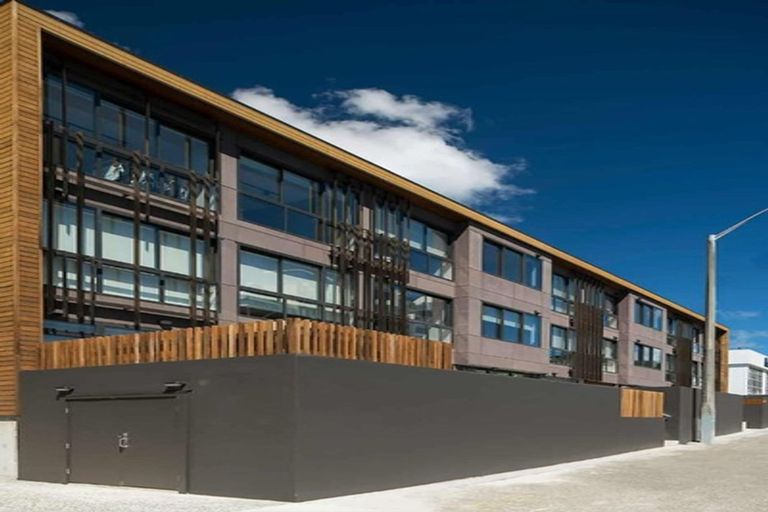 Photo of property in Vedado Apartments, 208/41u Hopper Street, Mount Cook, Wellington, 6011